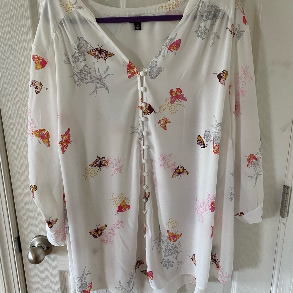 Torrid Harper Butterfly Georgette Button Blouse
